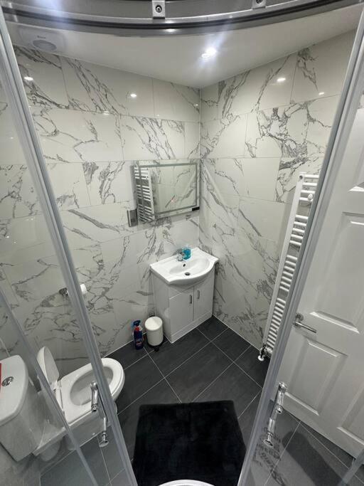 2 Bedroom House,Brownhillrd Se6 London Eksteriør bilde