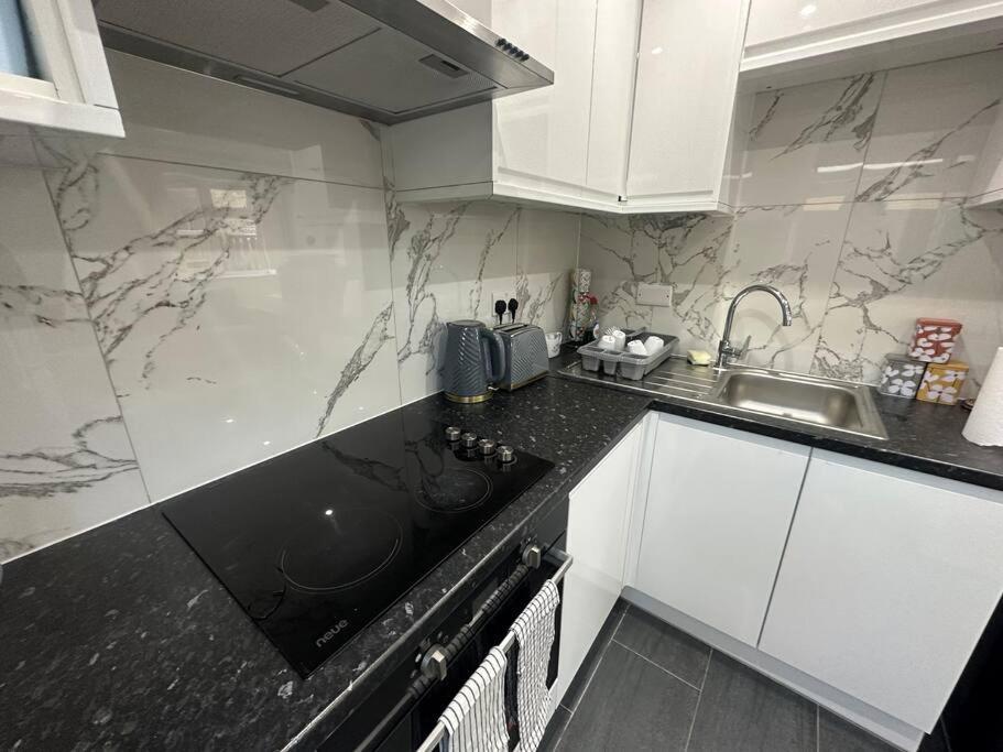2 Bedroom House,Brownhillrd Se6 London Eksteriør bilde