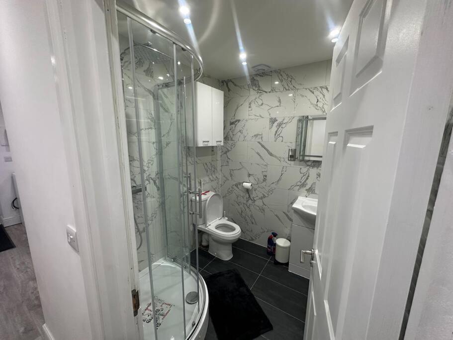 2 Bedroom House,Brownhillrd Se6 London Eksteriør bilde